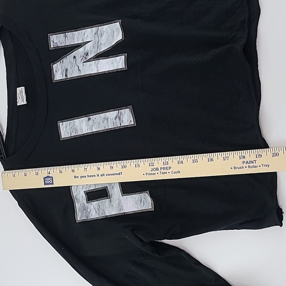 PINK VICTORIA'S SECRET Black Long Sleeve Cropped Tee Shirt - Size Medium - Picture 10 of 13